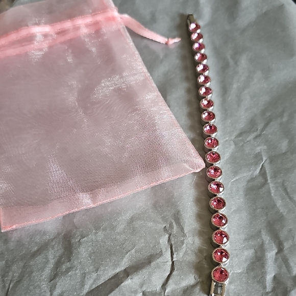 Touchstone Crystal Jewelry - Touchstone Crystal Ice Bracelet ( Rose)